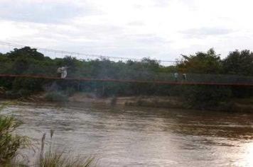 Município inaugura ponte.